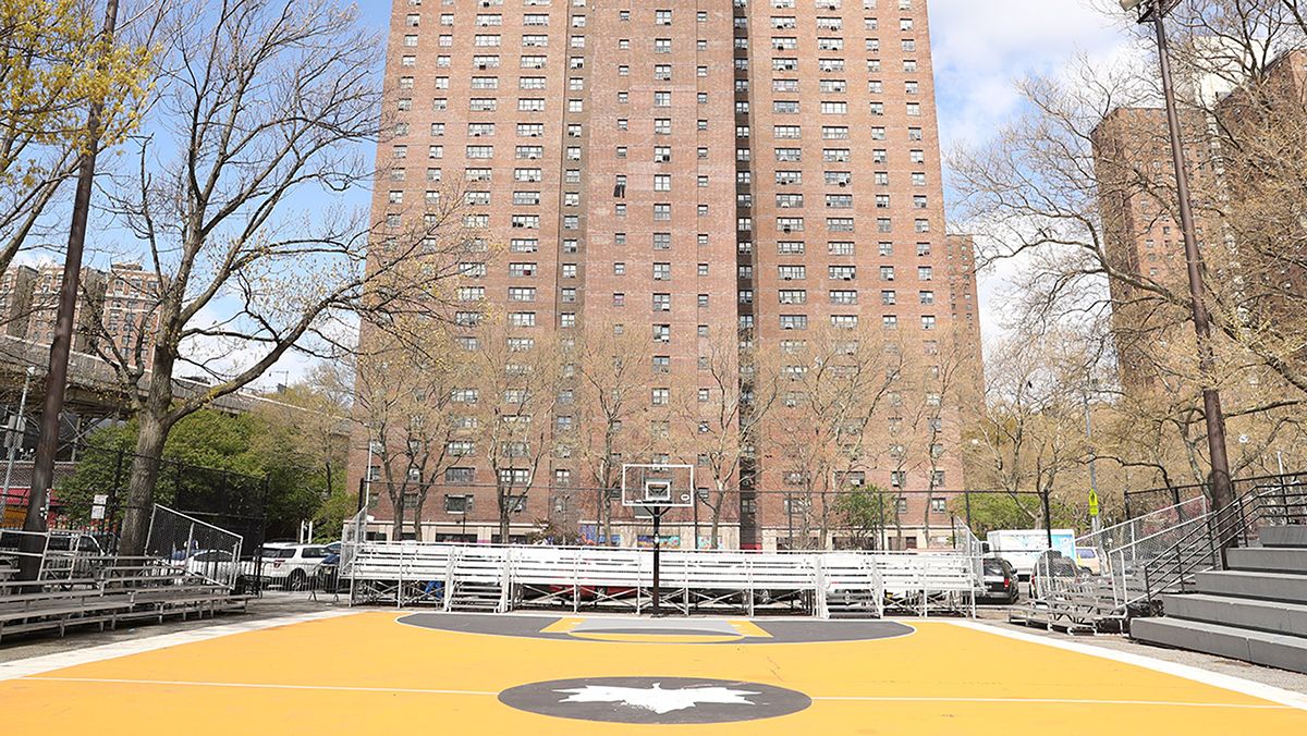 The Rucker: A Captivating Documentary Series on the Iconic Harlem Streetball Tournament - -1126415111